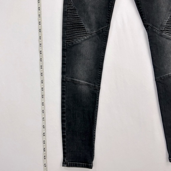 Zara Basic Z1975 Denim Black Textured Skinny Jeans Knee Seem Size 4 Minimalist - Picture 4 of 5